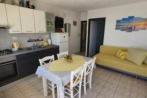 Egyszobás apartman Sevid, Trogir (A-14790-c)