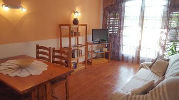 Apartments with parking space Ližnjan, Medulin - 14795