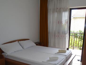 Apartamentos e estúdios com varanda Orebić, Dalmácia do Sul
