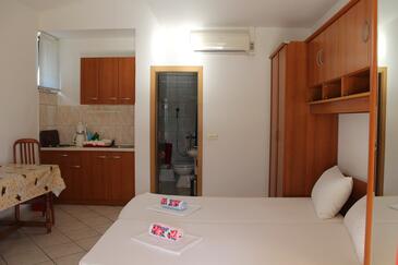 Apartamentos e estúdios com varanda Orebić, Dalmácia do Sul