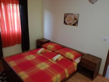 Family-friendly apartments with swimming pool Kampor, Rab - 14897