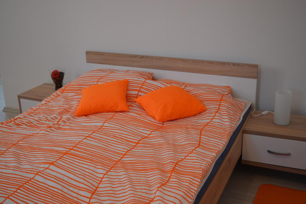 Apartmani uz more Vrbnik, Krk - 14904
