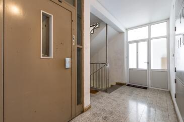 Apartments with WiFi Split - 14921