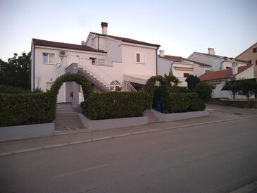 Apartments With Parking Space Njivice, Krk - 14932 - Njivice, Omišalj