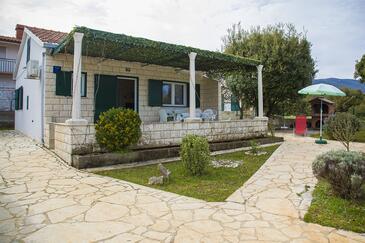House with terrace Drače, South Dalmatia