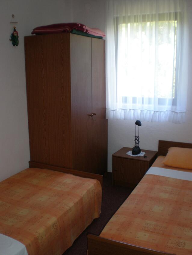 Apartments with parking space Milna, Brač - 14961