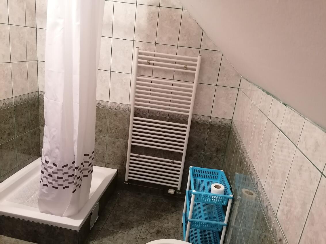 A-14979-a - Privatunterkunft - Ferienwohnungen mit Parkplatz Smoljanac, Plitvice