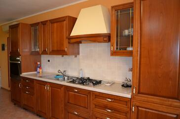 Apartments with parking space Murine, Umag - 14994