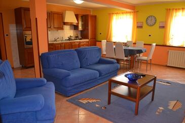 Apartments with parking space Murine, Umag - 14994