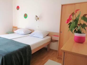 Apartmani s parkingom Palit, Rab - 14996