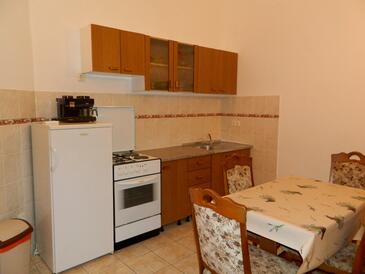 Apartments with parking space Rogoznica - 15005