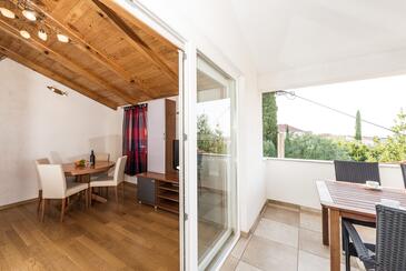 Apartment with terrace Poljana, North Dalmatia