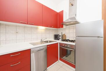 Apartment with terrace Poljana, North Dalmatia