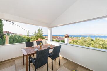 Apartment with terrace Poljana, North Dalmatia
