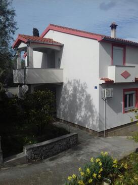 Apartment with terrace Poljana, North Dalmatia