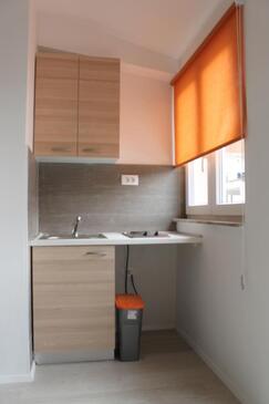 Apartmanok és szobák medencével Ploce, Usce Neretve - 15074