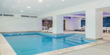 Apartmanok és szobák medencével Ploce, Usce Neretve - 15074