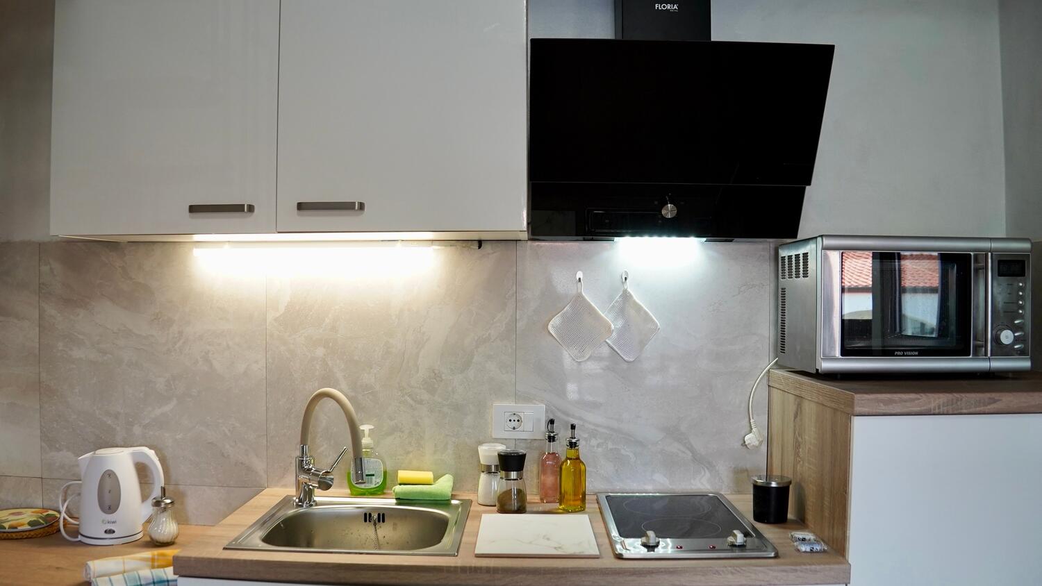 A-15084-a - Private accommodation - Apartments with WiFi Rovinj