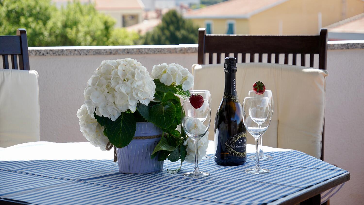A-15084-a - Private accommodation - Apartments with WiFi Rovinj