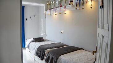 Apartments with WiFi Rovinj - 15084