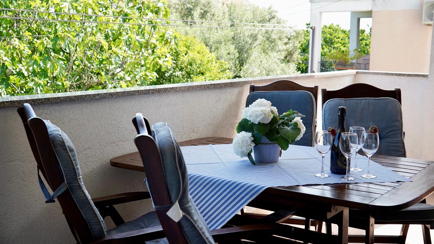 A-15084-c - Private accommodation - Apartments with WiFi Rovinj