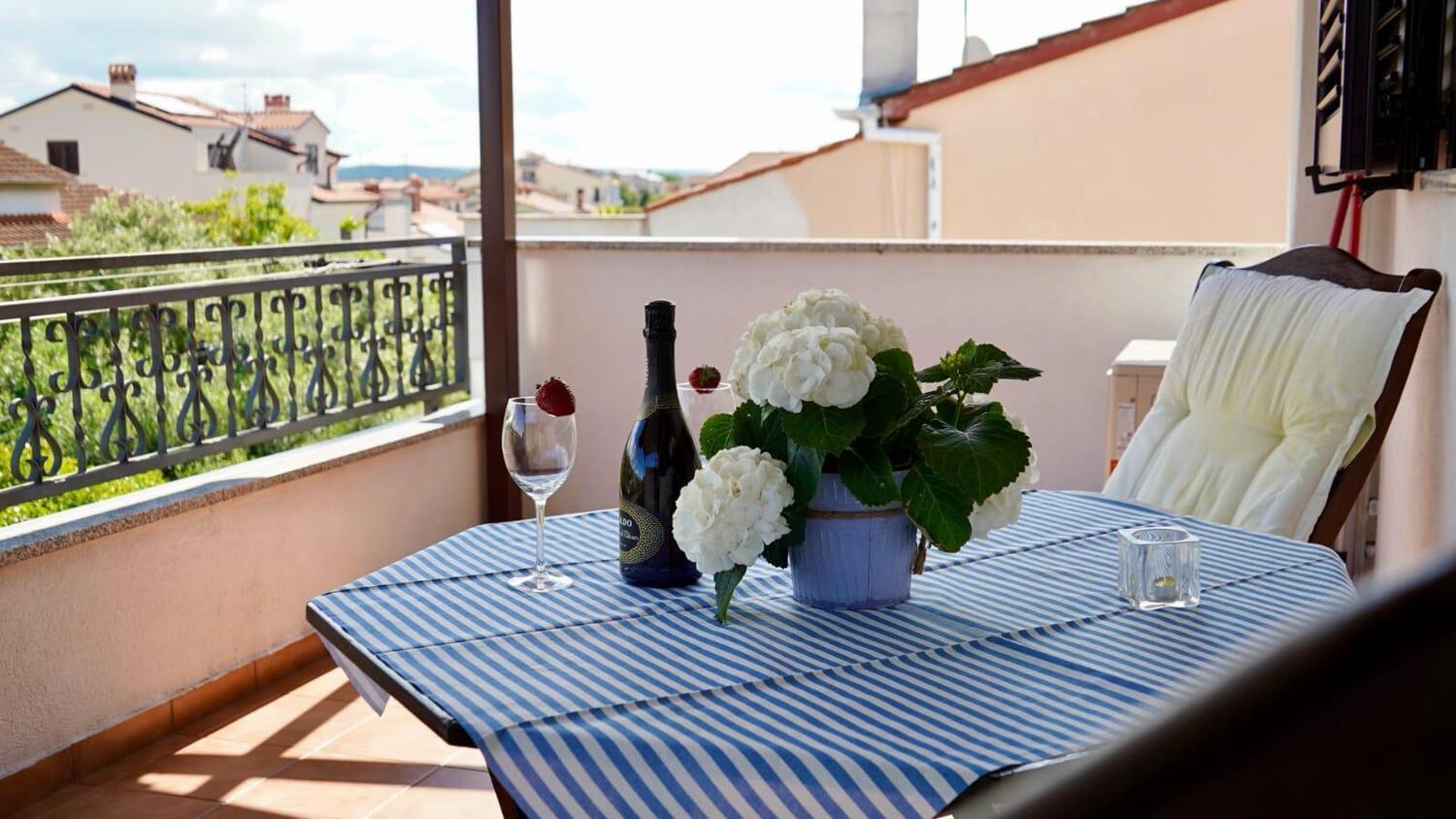 AS-15084-a - Private accommodation - Apartments with WiFi Rovinj