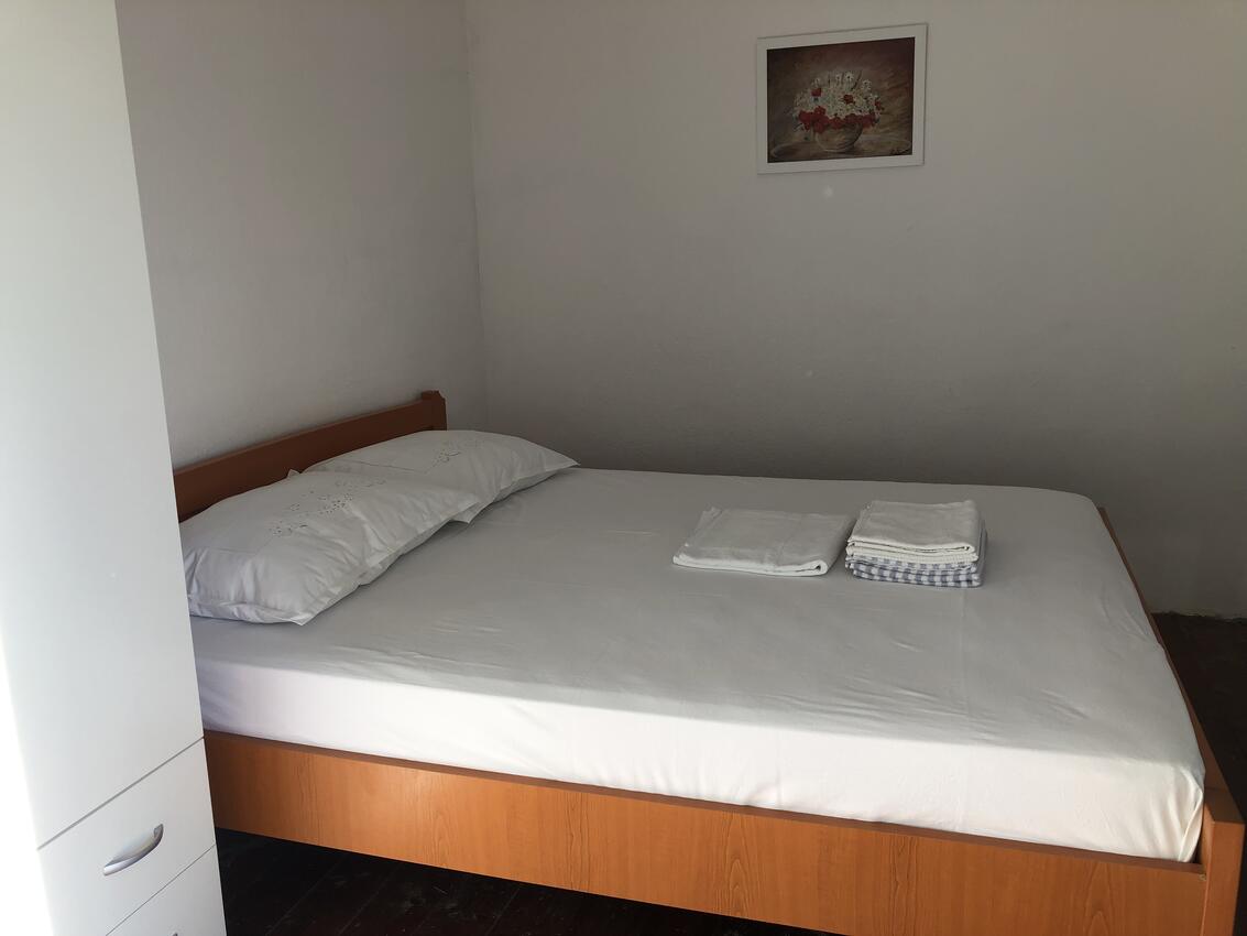 K-15087 - Alloggi privati - Casa dei pescatori accanto al mare Baia Srhov Dolac, Lesina - Hvar