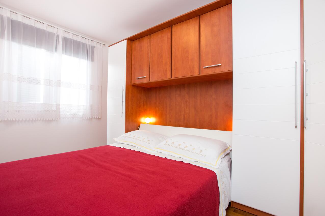 Apartmani s parkingom Punat, Krk - 15094