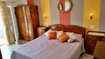 Leiligheter ved sjøen Krilo Jesenice, Omis - 15145