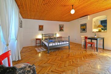 Family friendly house with a parking space Murter - 15147