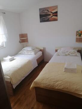 Apartments with parking space Bibinje, Zadar - 15178