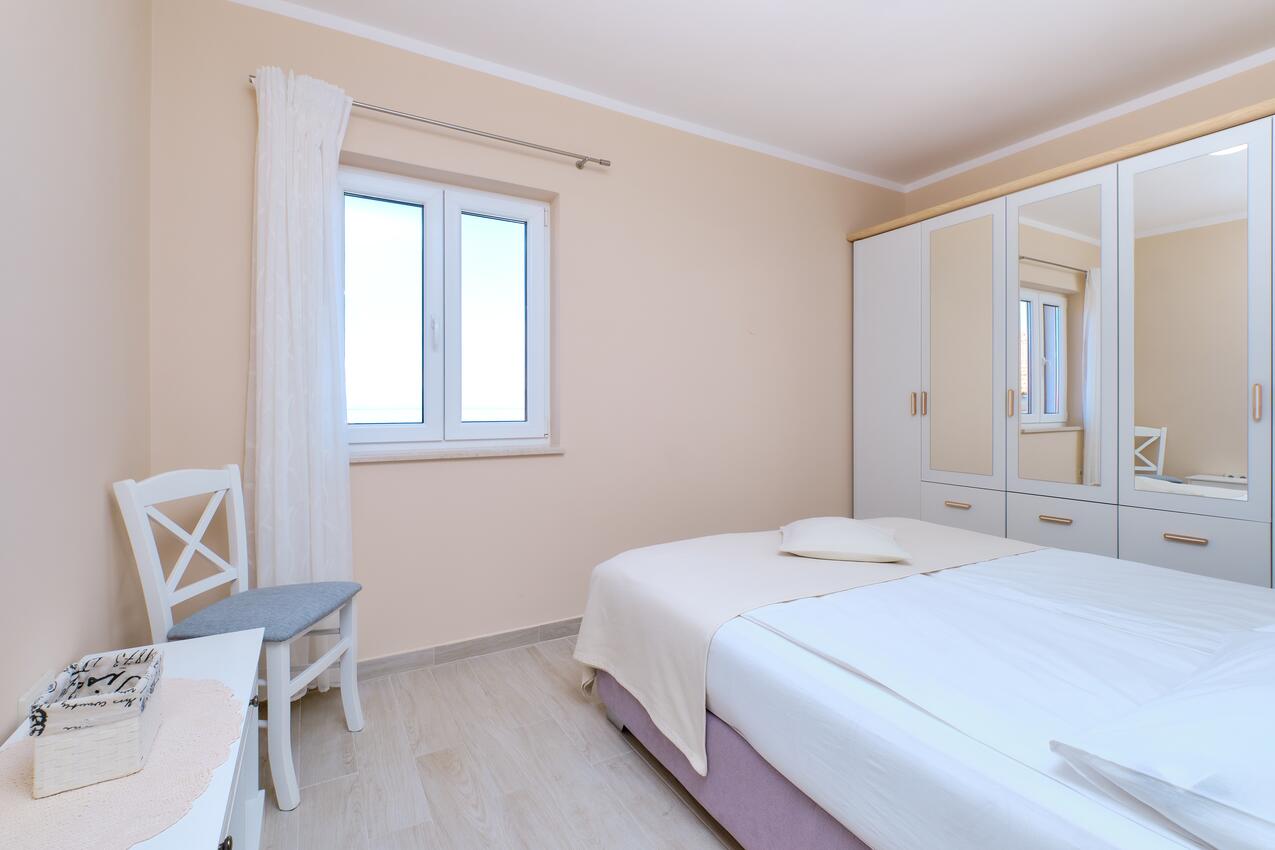 A-15201-c - Private accommodation - Apartments with a parking space Mali Lošinj, Lošinj