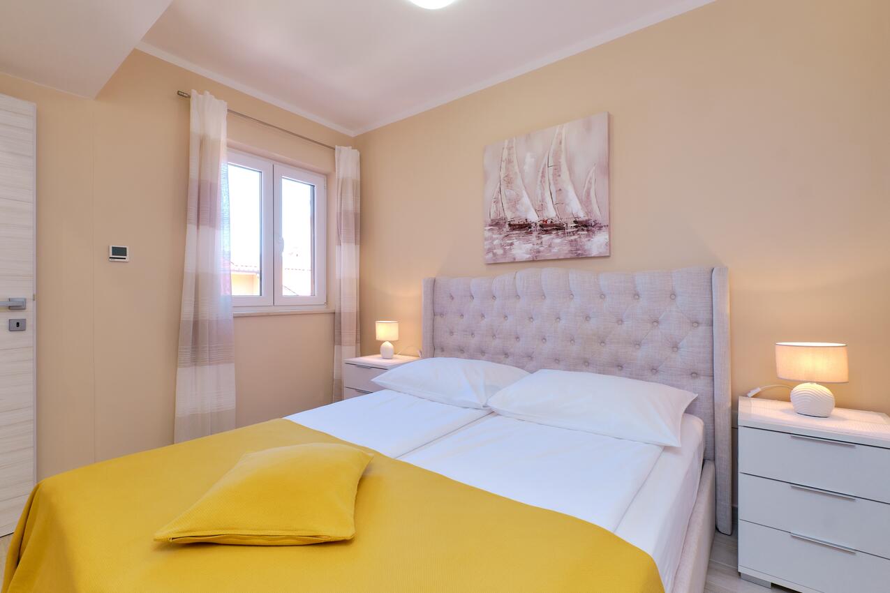 A-15201-c - Private accommodation - Apartments with a parking space Mali Lošinj, Lošinj