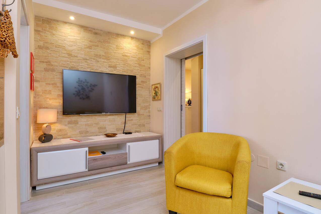 A-15201-c - Private accommodation - Apartments with a parking space Mali Lošinj, Lošinj