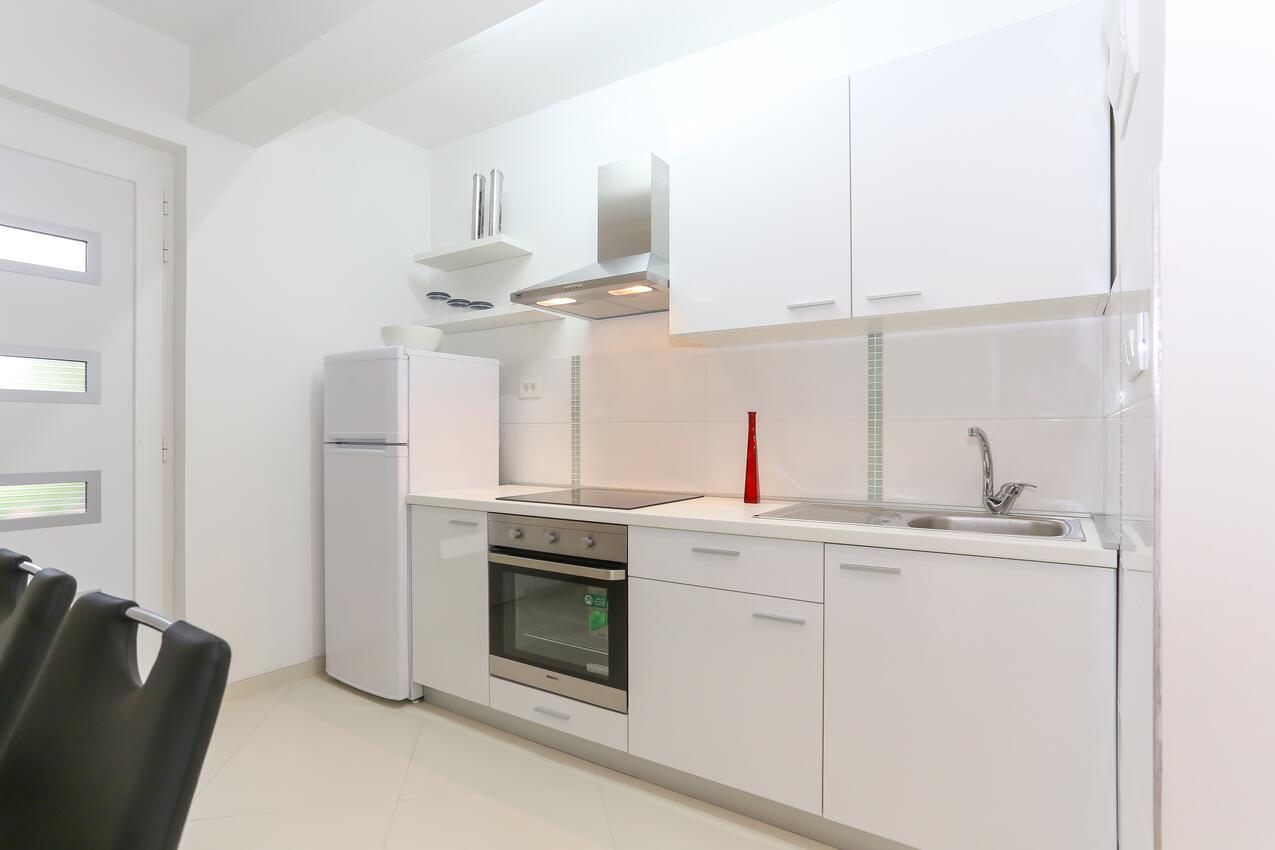 Ferienwohnungen am Meer Tribunj, Vodice - 15233