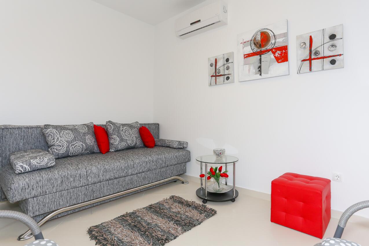 Ferienwohnungen am Meer Tribunj, Vodice - 15233