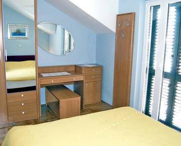 Apartments by the sea Postira, Brač - 15242