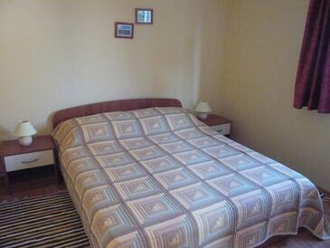 Appartamenti con parcheggio Rakalj, Marzana - Marčana - 15252