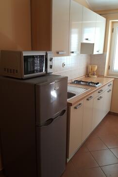 Appartamenti con parcheggio Rakalj, Marzana - Marčana - 15252