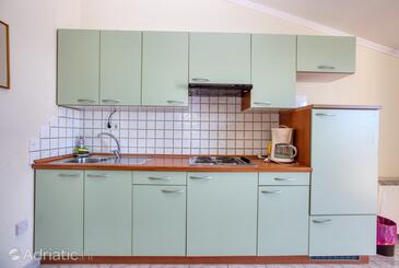 Family friendly seaside apartments Brodarica, Šibenik - 15270