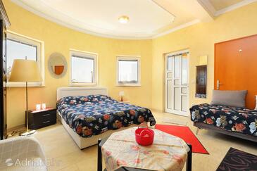 Familie appartement aan zee Brodarica, Sibenik - 15270