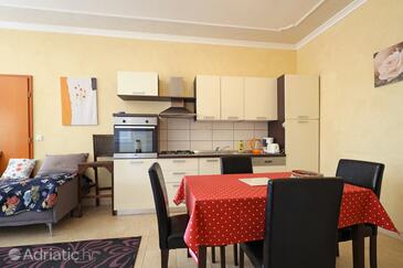 Familie appartement aan zee Brodarica, Sibenik - 15270