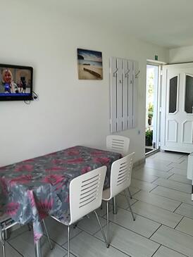 Apartamentos con parking Novi Vinodolski - 15292