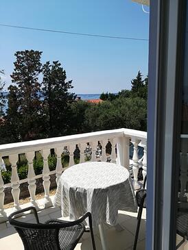 Apartments with parking space Novi Vinodolski - 15292