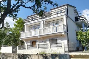 Appartements avec parking Novi Vinodolski - 15292 - Adriatic.hr