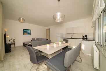 Apartmani uz more Kampor, Rab - 15310