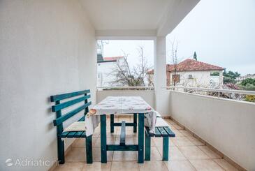 Apartmaji s parkingom Pirovac, Šibenik - 15320