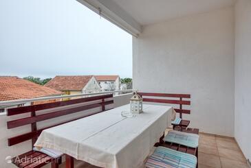 Apartmány s parkovištěm Pirovac, Šibenik - 15320