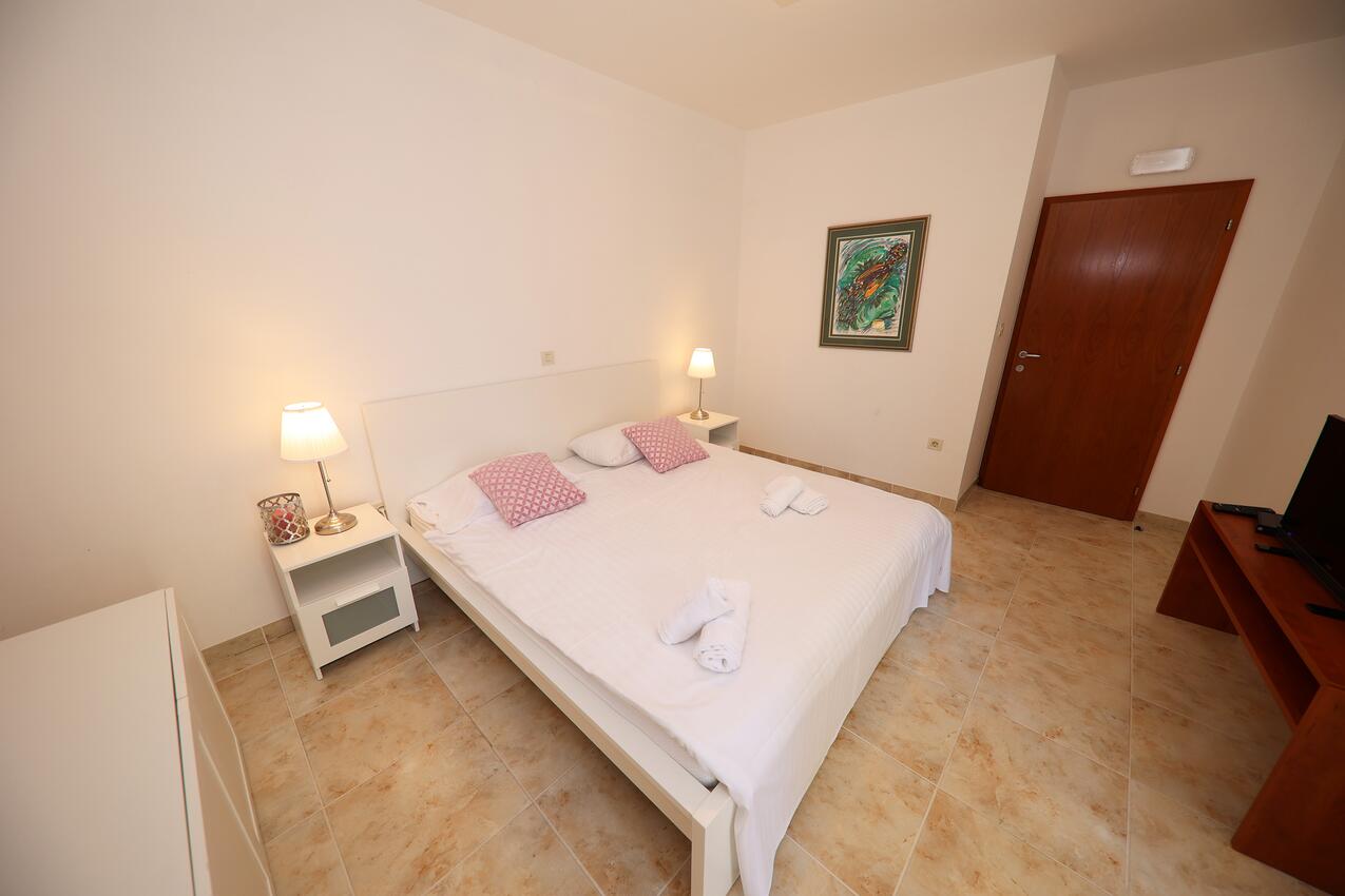 Ferienhaus mit Pool Zadar - Diklo, Zadar - 15336