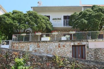 Apartamentos com terraço Jelsa, Central Dalmatia